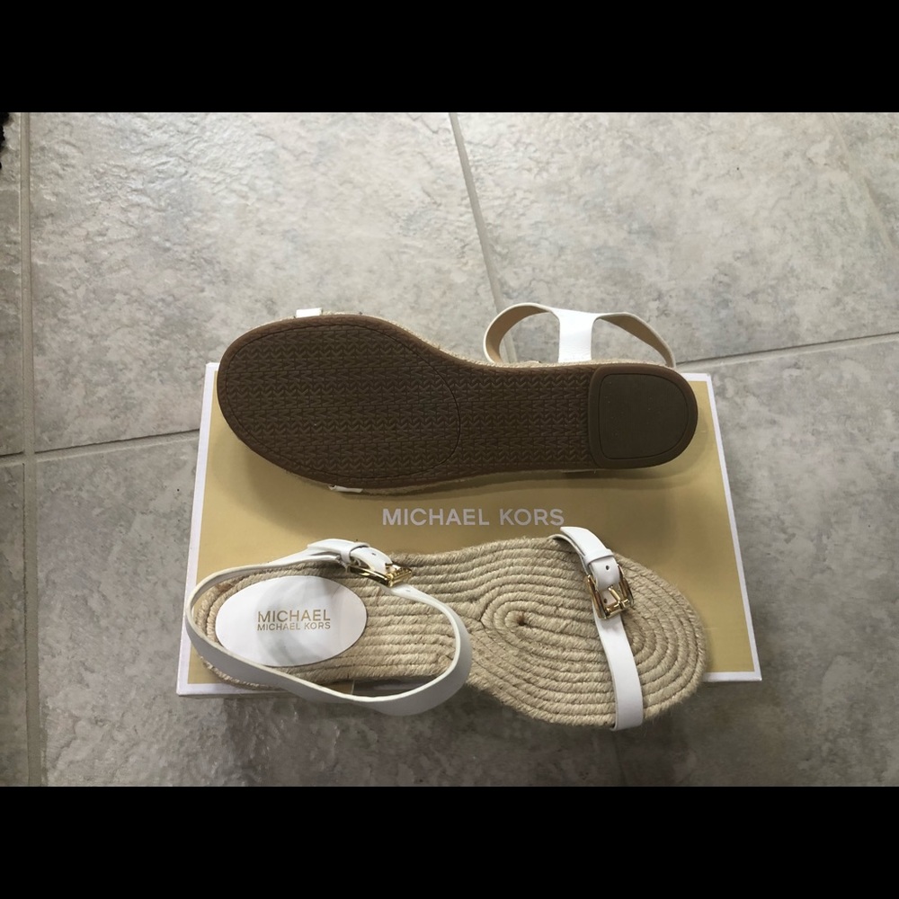 Michael Kors Kyla flat sandal